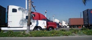 truck in line at port